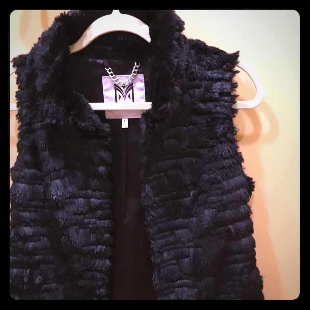 Cozy black faux fur Milly vest great condition