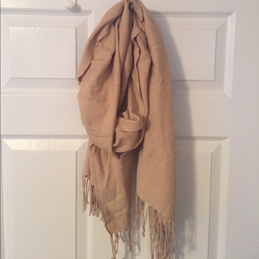 Cream solid scarf!