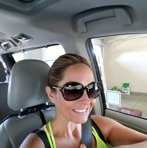 Meet your Posher, Cindy