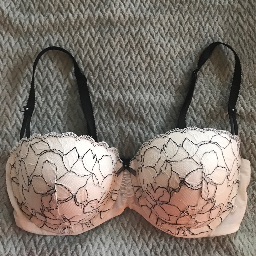 Victoria’s Secret Balconnet Push-Up Bra