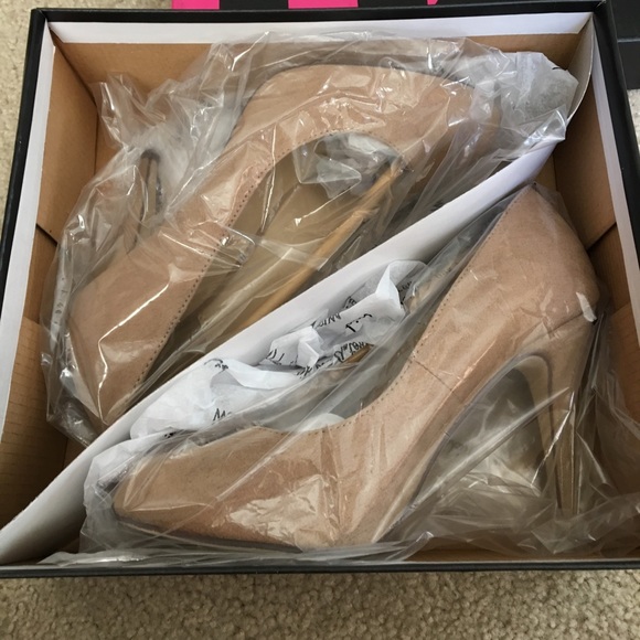 Brand New Nude Michael Antonio Lydia Sue Heels - Picture 5 of 5