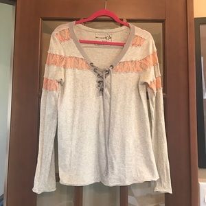 Long sleeve shirt with lace!