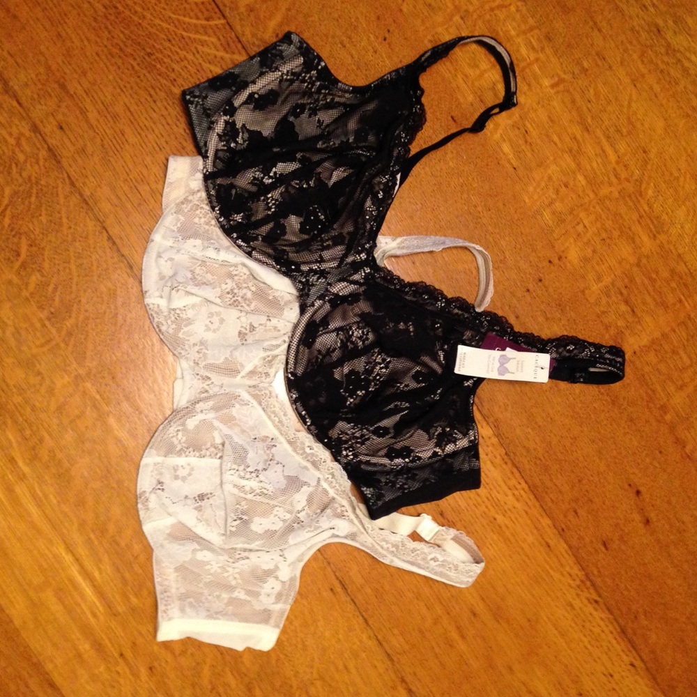 Set of 2 Lane Bryant new bras