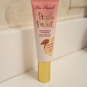 Too Faced Peach perfect Comfort Matte foundation