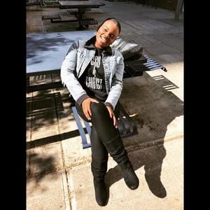 Meet your Posher, De'jenee