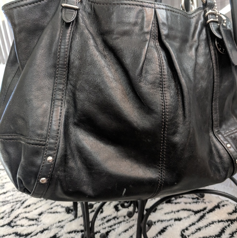 Authentic Coach Handbag - Picture 4 of 6