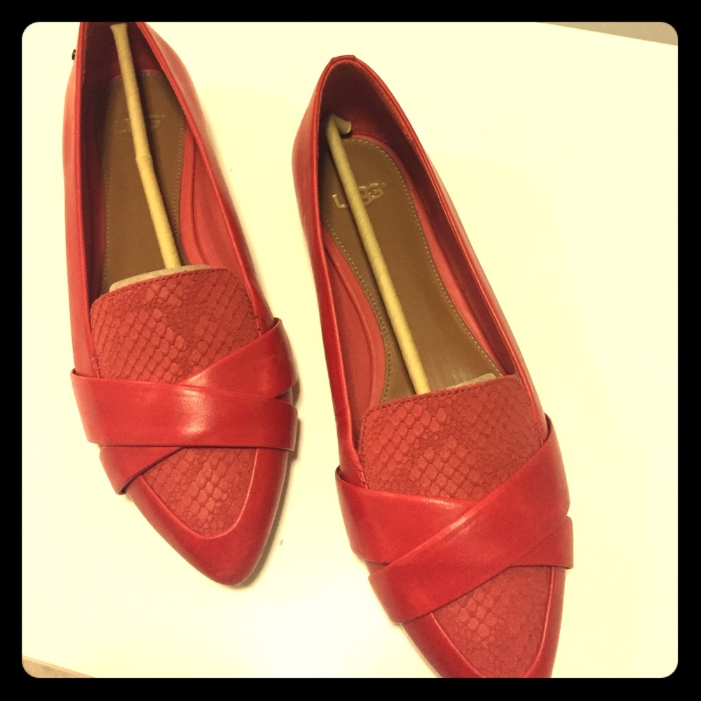 UGG Red Alexa 8