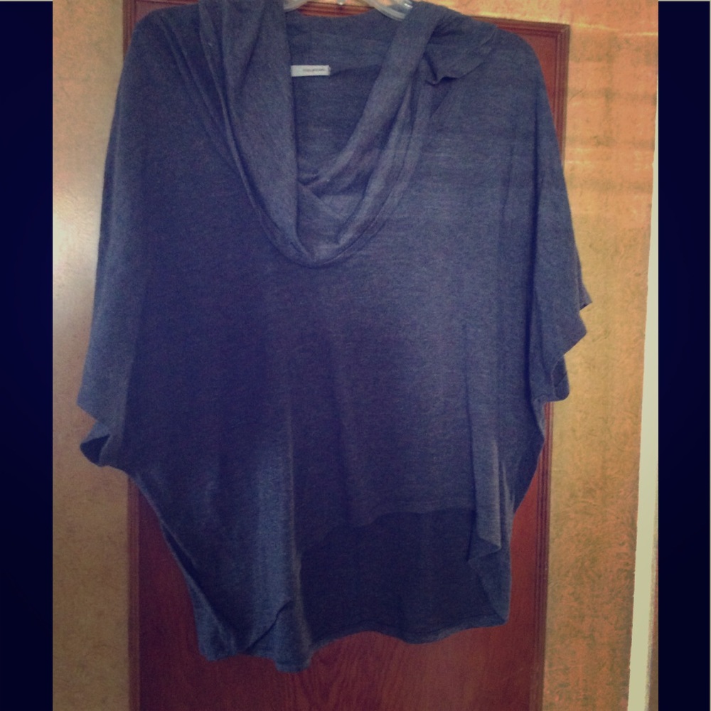 Grey flowy top
