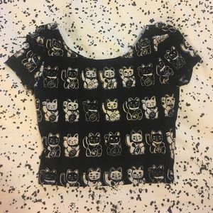 Lucky cat print crop top