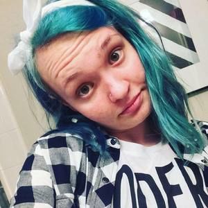 Meet your Posher, Liana