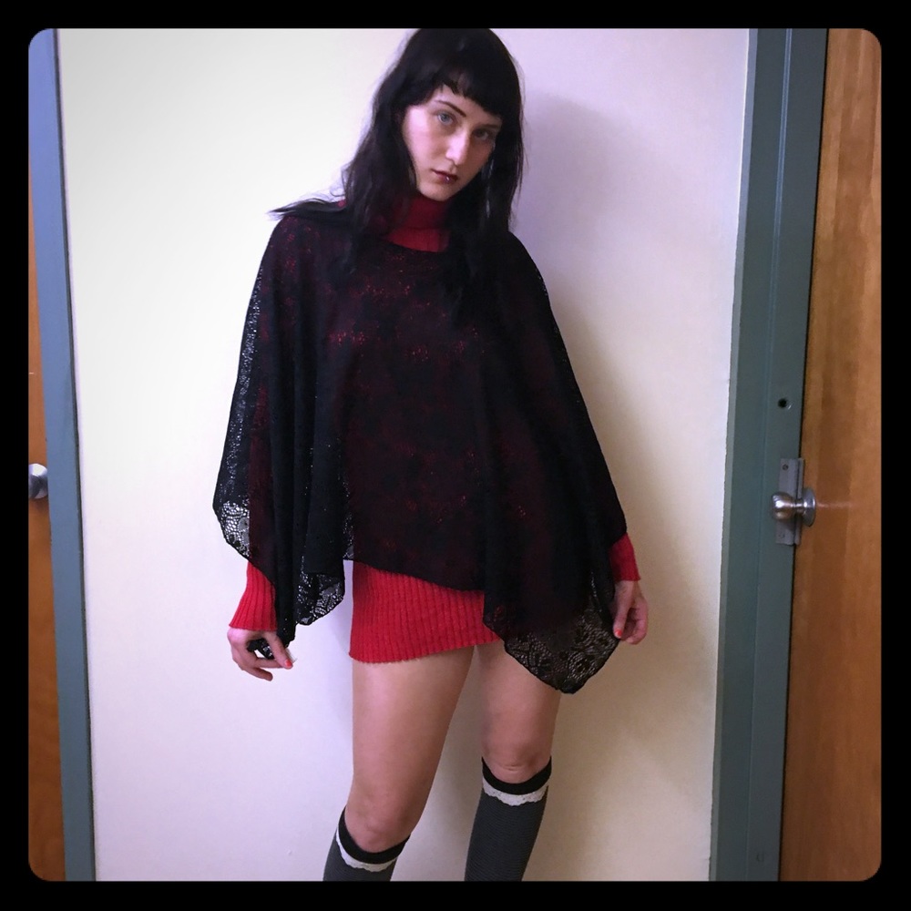 Gothic Black Floral Lace Poncho Shawl sz M