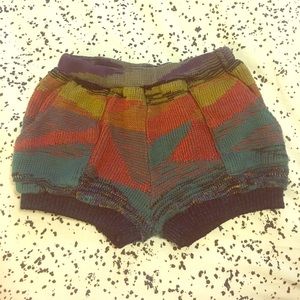 Urban outfitters knit shorts with a 90's pattern