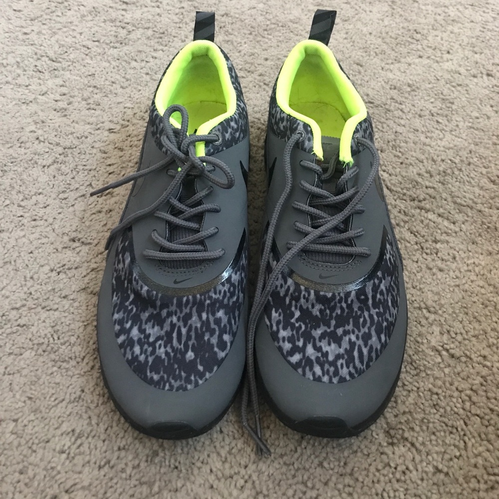 Nike's-women's size 7.5