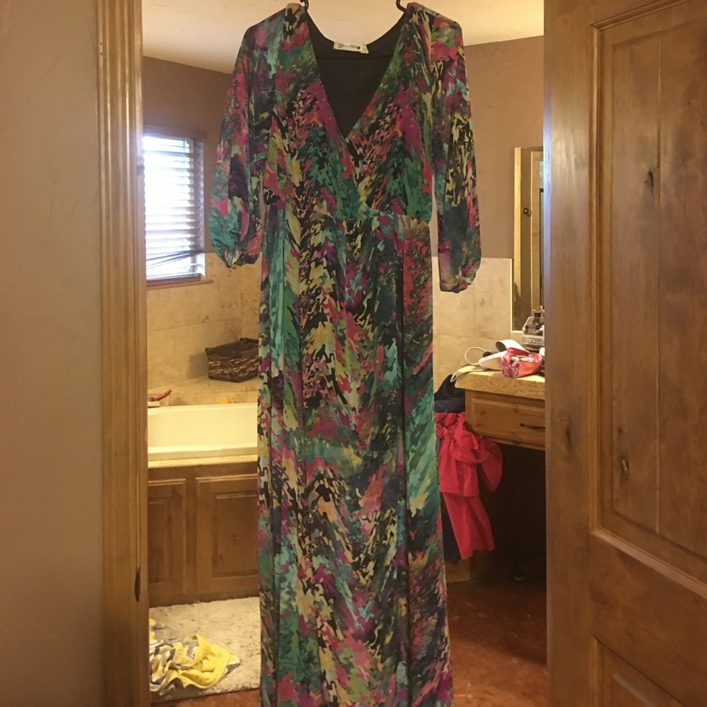 3/4 length sleeve multi color maxi dress