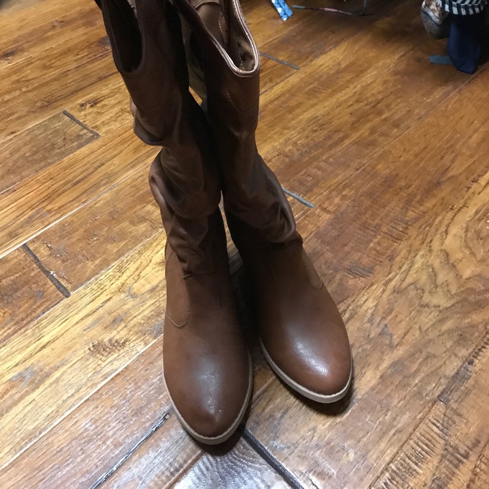 Women’s boots