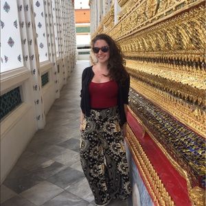 Meet your Posher, Lauren