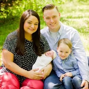 Meet your Posher, Gloria