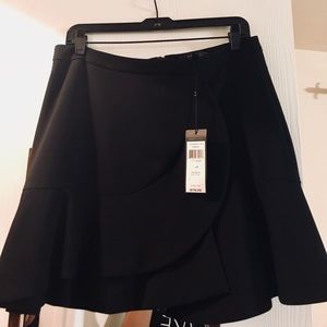 Brand New BCBG Max Azaria Black skirt M tags on