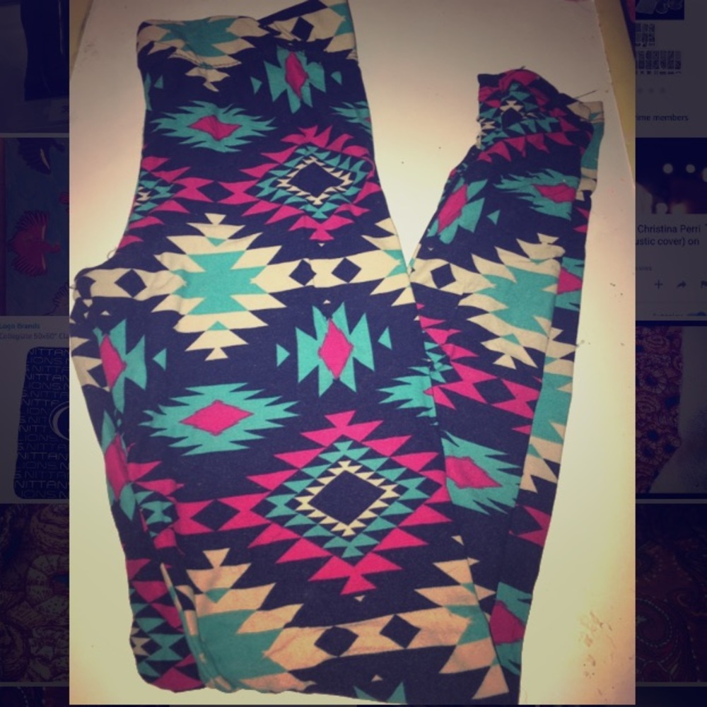 ❗️ Stylish Comfy Rue 21 Leggings ❗️