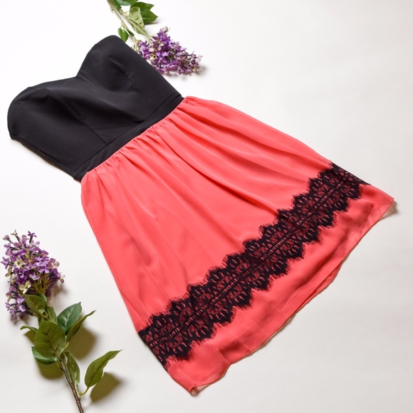 Sweet Storm Dresses & Skirts - ⭐HP⭐SWEET STORM Black/Coral Lace Dress - Size M