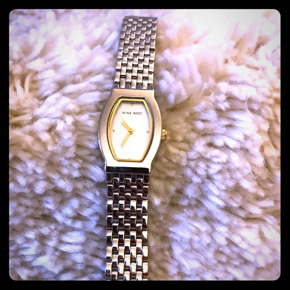 GREAT HOLIDAY GIFT Nine West Watch