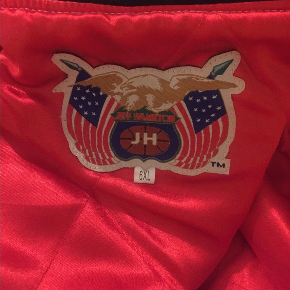 Jacket - Picture 7 of 8