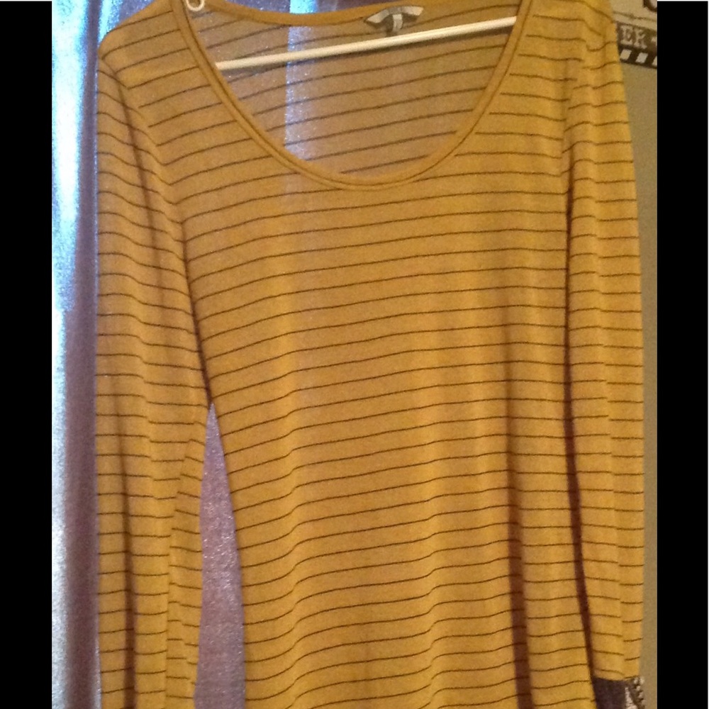 BKE Light sweater, crochet cuff, Sz L