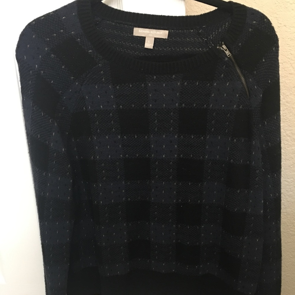 Navy & black plaid Banana Republic sweater.