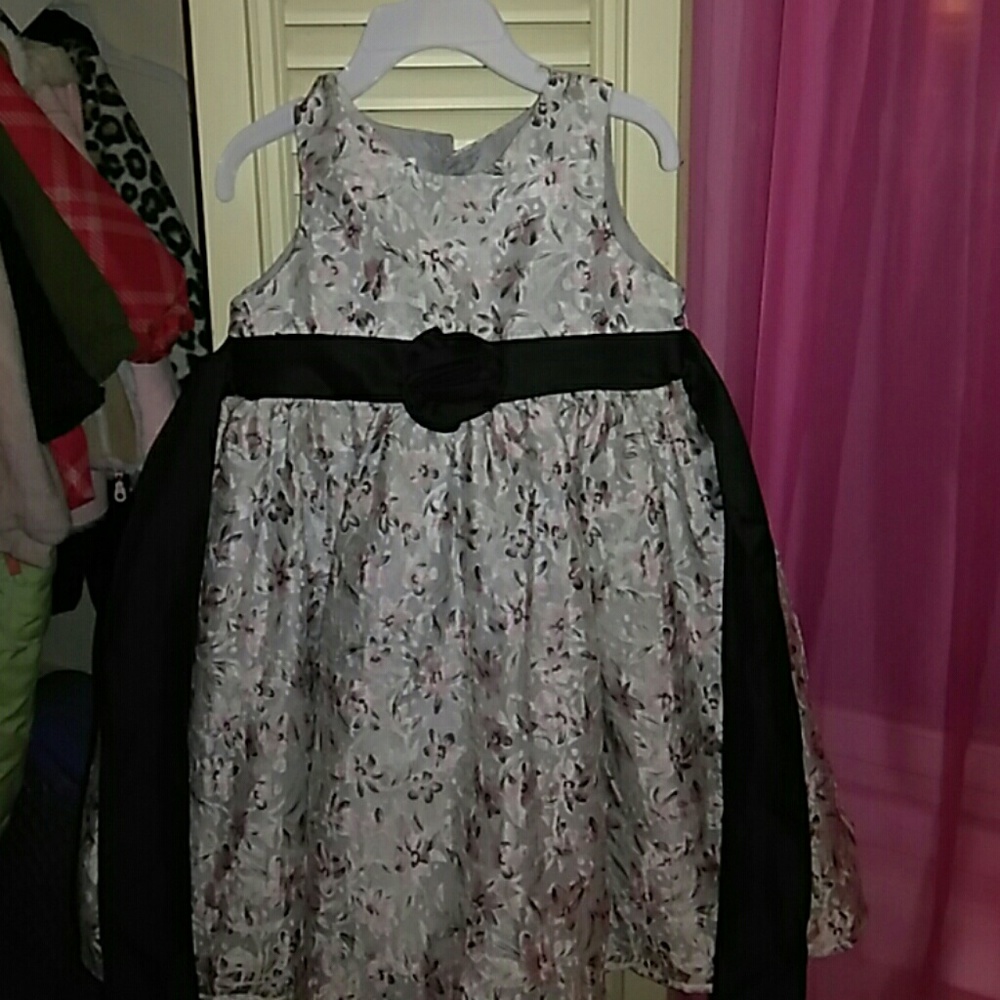 Girls sleeveless 👗