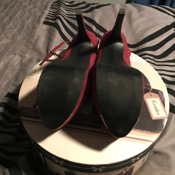 JustFab Size 8 Wine Platform Heels - Picture 3 of 4