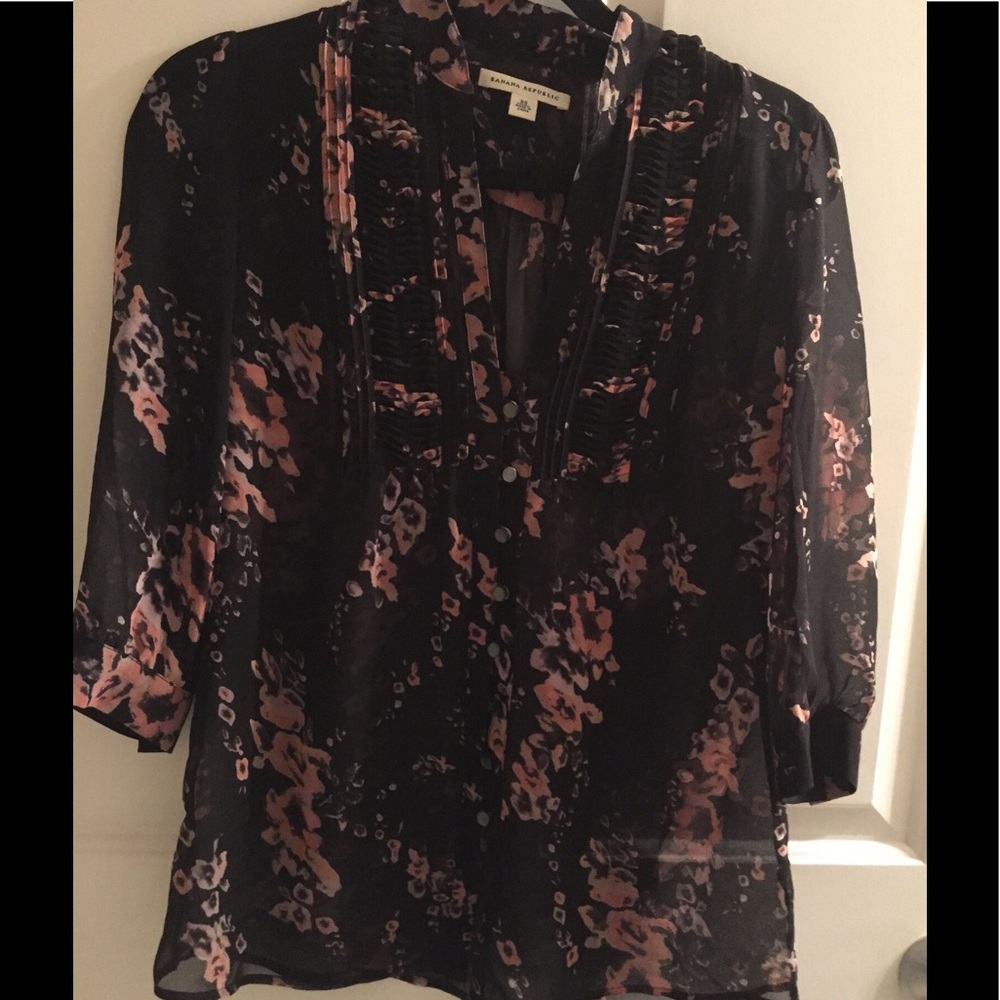 Banana republic floral blouse