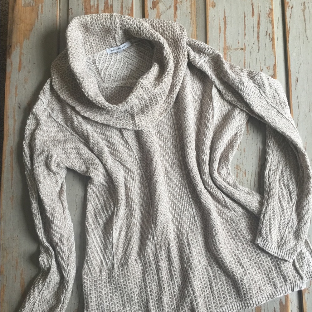 Super comfy floppy sweater