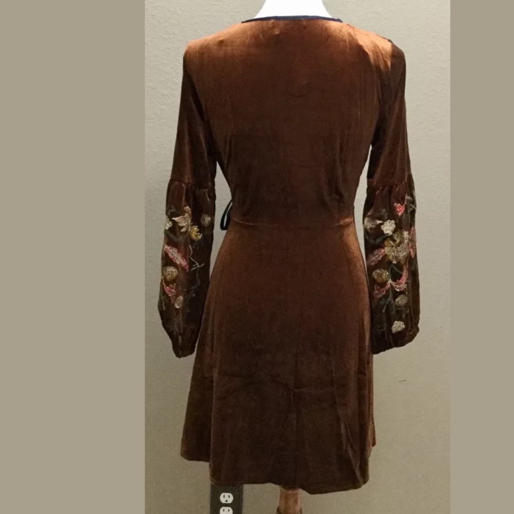 Entro Brown Velvet Dress NWT - Picture 5 of 8