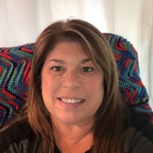 Meet your Posher, Debbi