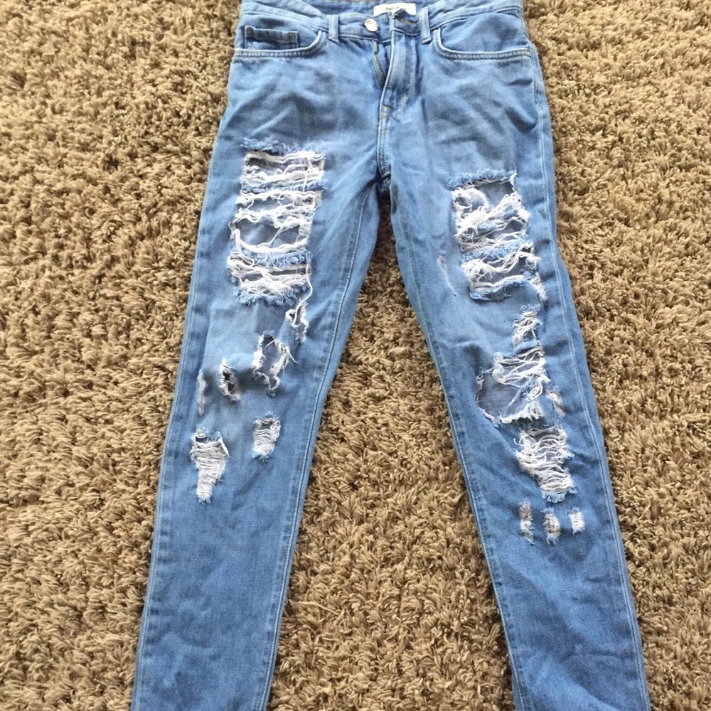 Distressed Skinny Jeans