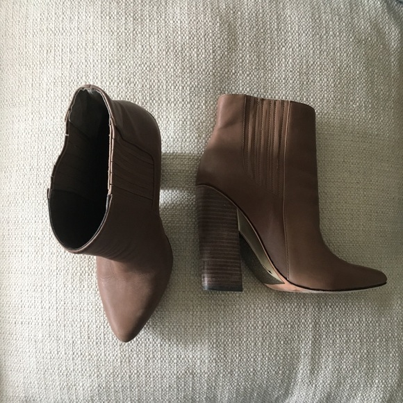 bcbgmaxazria ankle boots