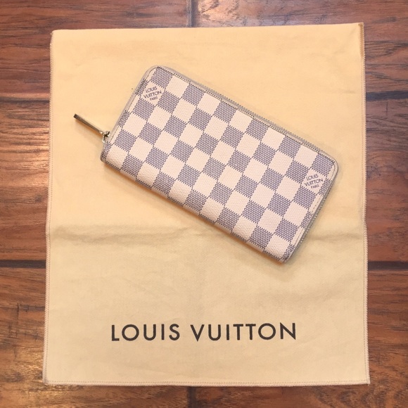 Louis Vuitton Handbags - Authentic Louis Vuitton Damier Azure Zippy Wallet