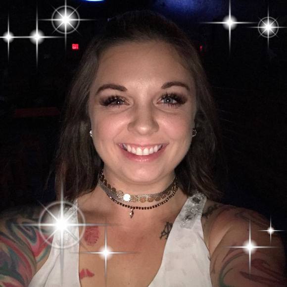 Meet your Posher, Lauren - Picture 1 of 1