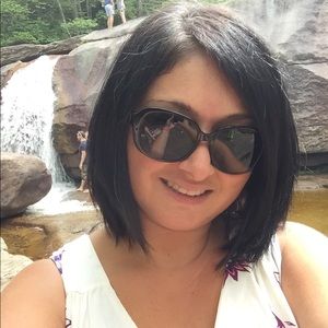 Meet your Posher, Despina