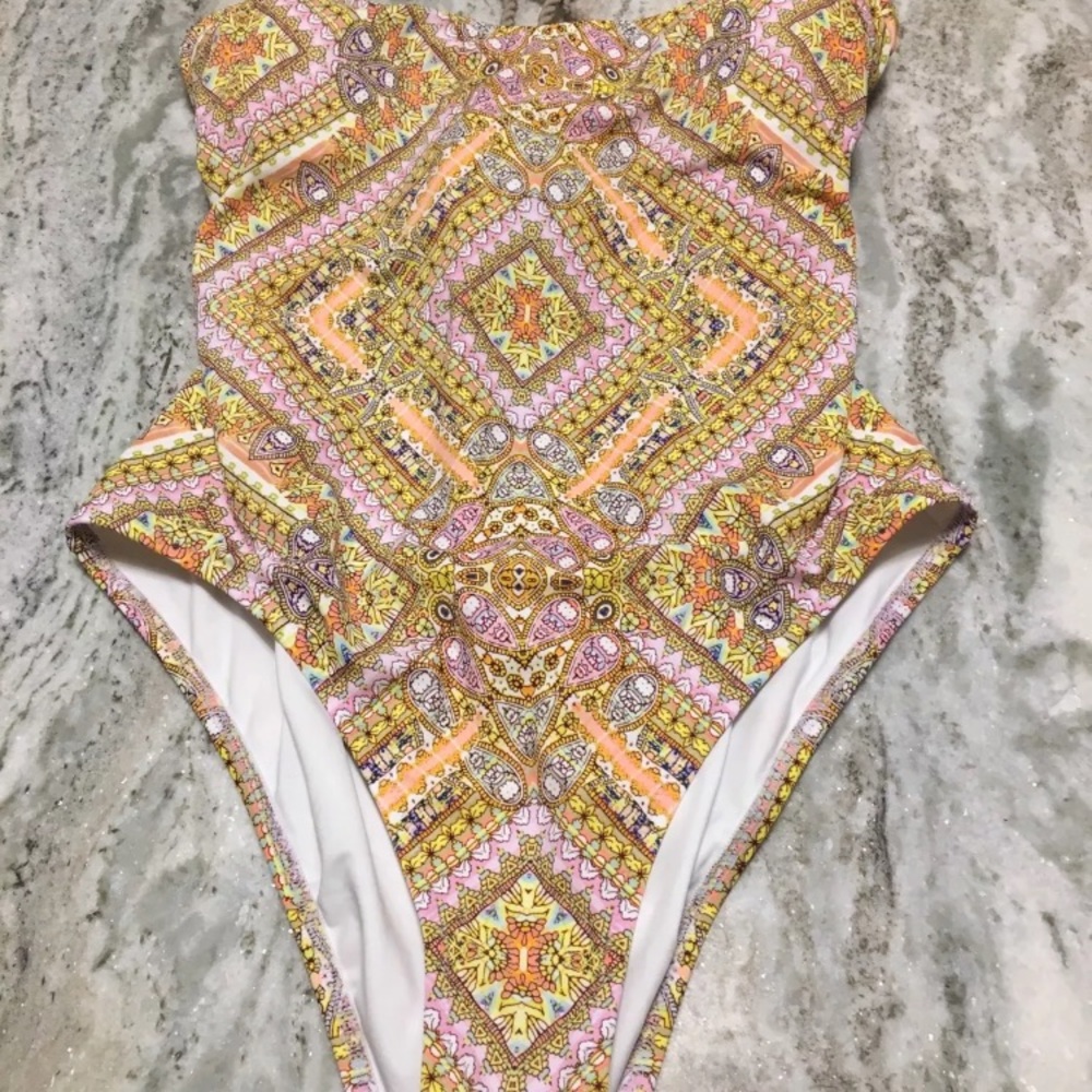 NWT Victoria's Secret Bathing Suit Sz large