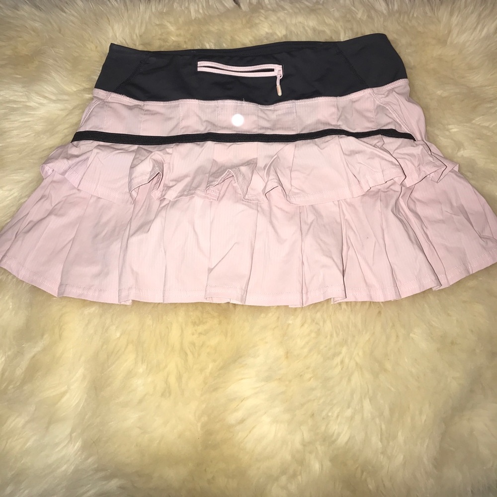 lululemon size 6 Ruffle Run Skirt