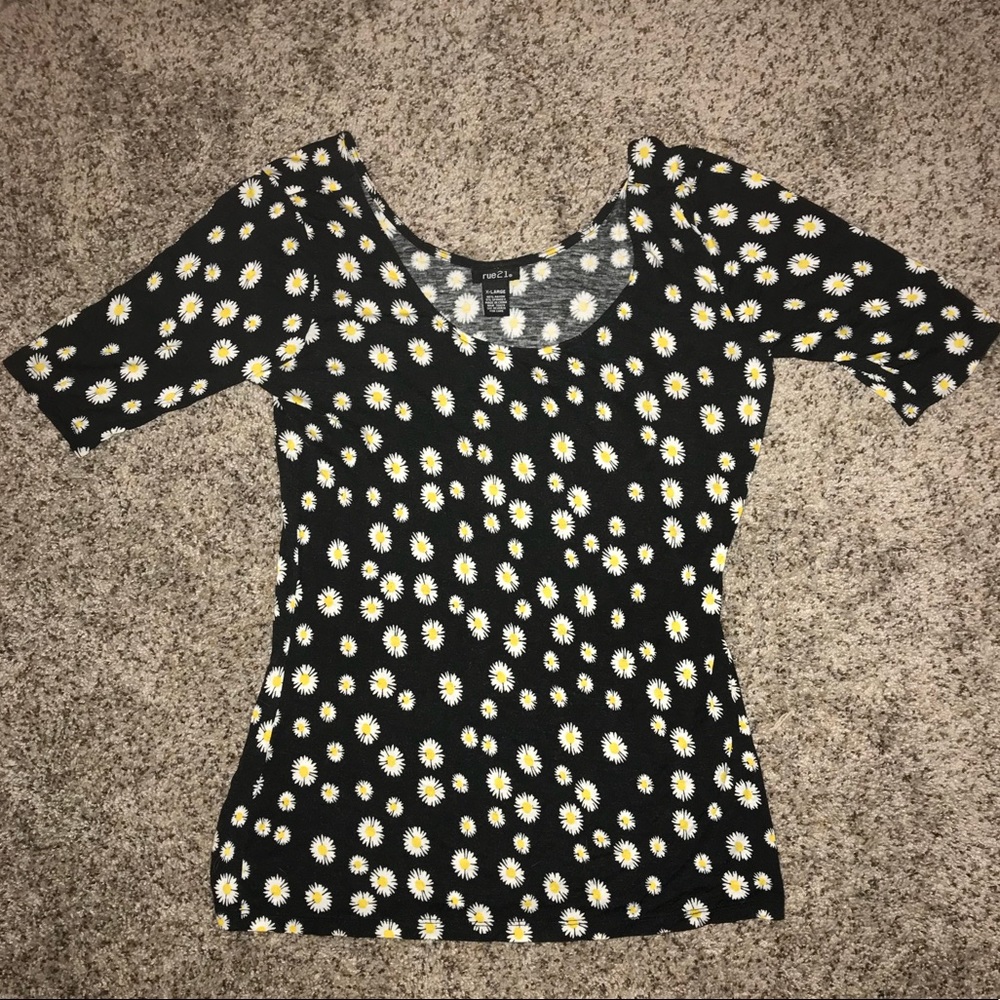 Daisy print top