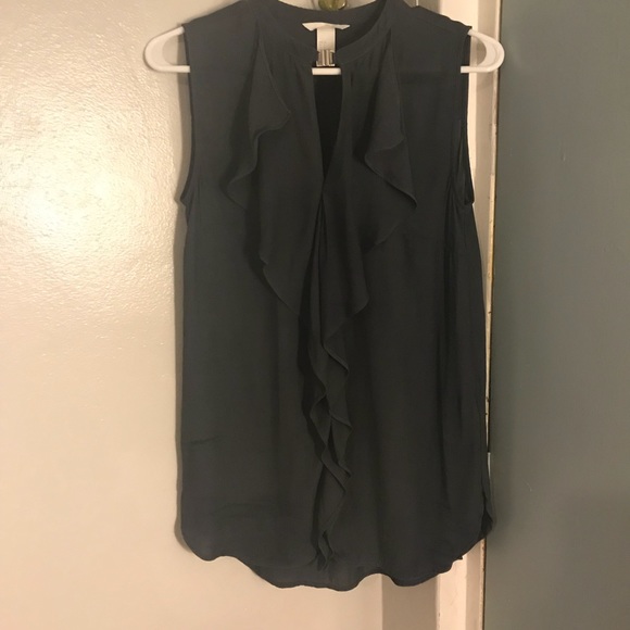 Dressy shirt with cute keyhole cutout - Picture 2 of 2