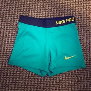 Nike women's spandex