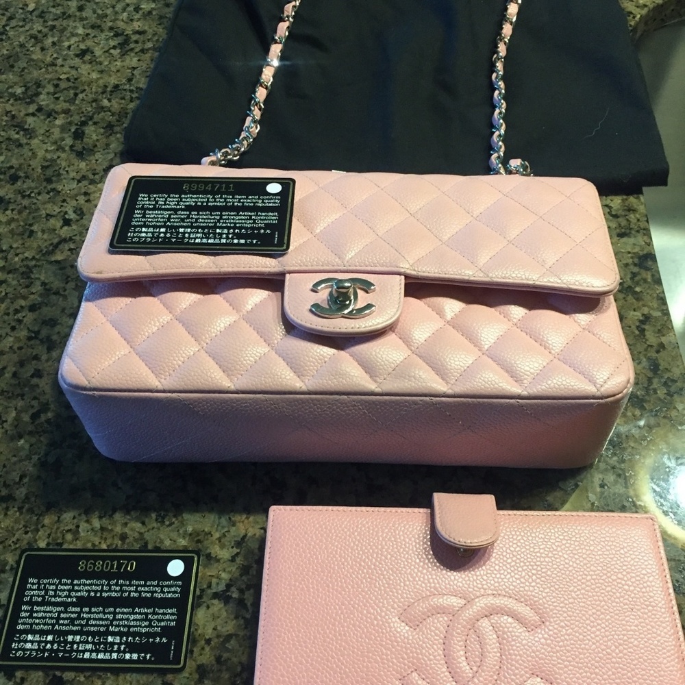 CHANEL Pink caviar medium flap and wallet to match
