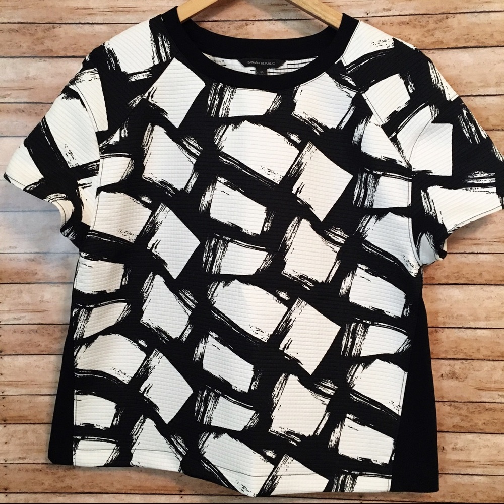 Banana Republic Black White Quilted Boxy Top