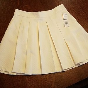 NWT Elle Skirt
