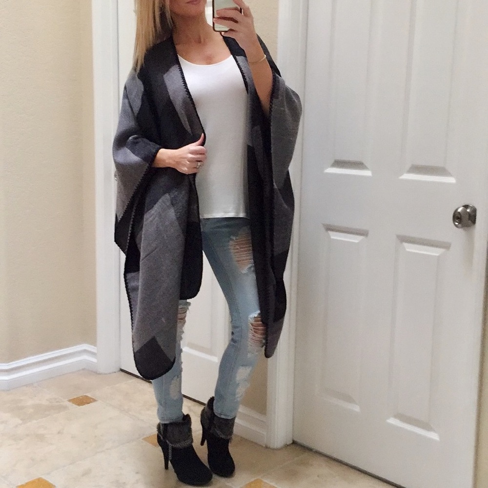 Black and Gray Blanket Poncho Cape - Picture 3 of 6