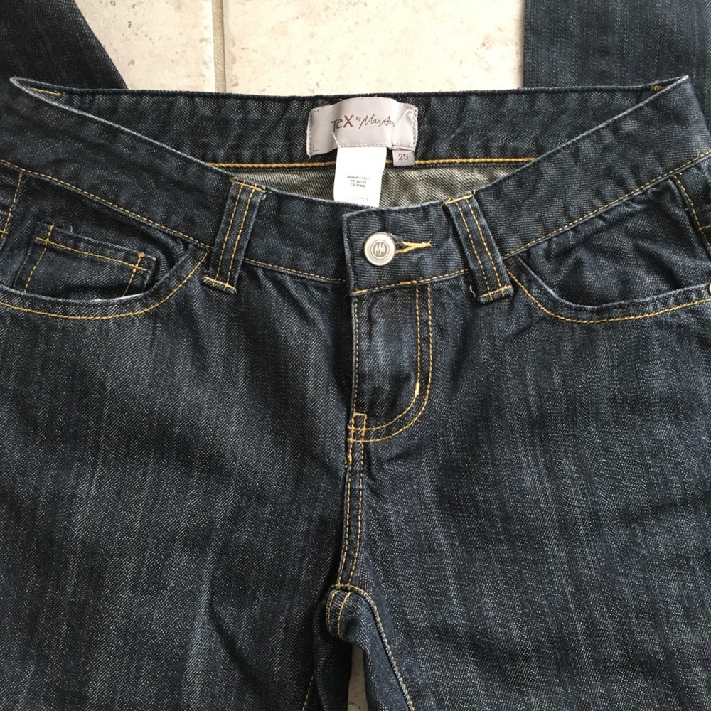 TEX by Max Azria straight leg jeans