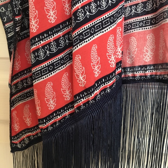 Top - Picture 2 of 2